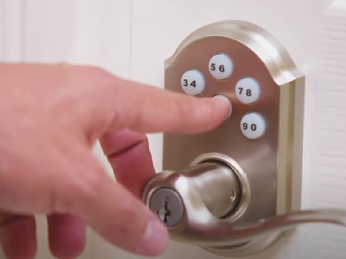 How to Unlock Kwikset Lock Detailed Step by Step Guide 1200x900 1