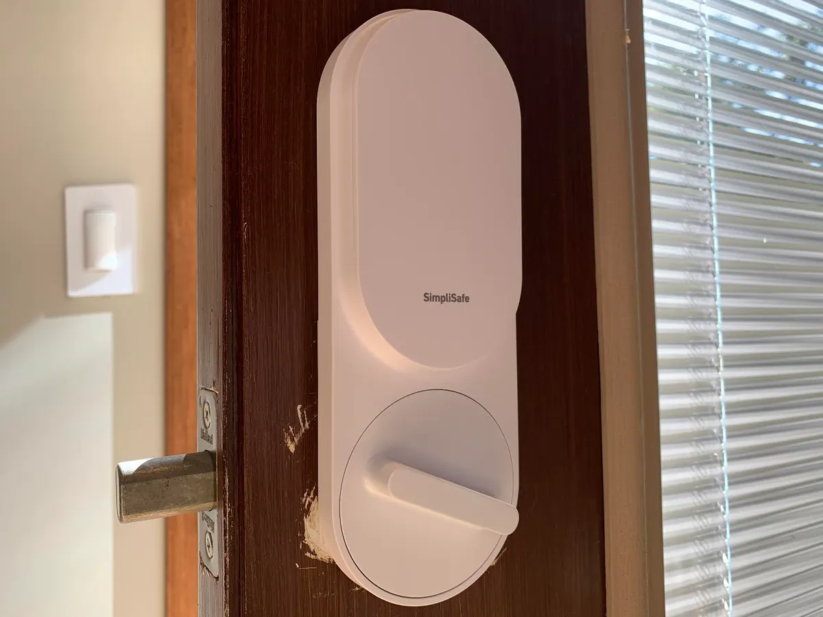 simplisafe smart lock promo